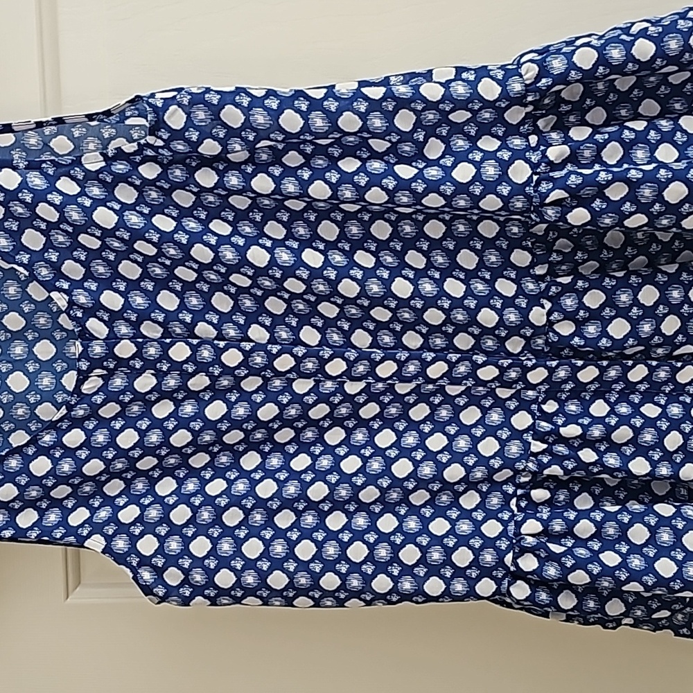 Sleeveless tunic